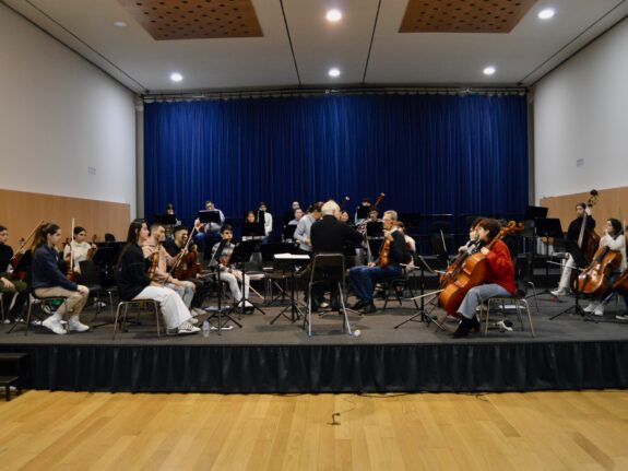 A Orquestra da Escola de Altos Estudos Musicais ofrece un concerto este sábado no que interpretará a Mozart e Beethoven