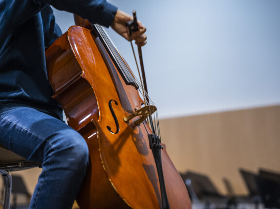 Último día para matricularse en las clases magistrales de violoncelo en la EAEM